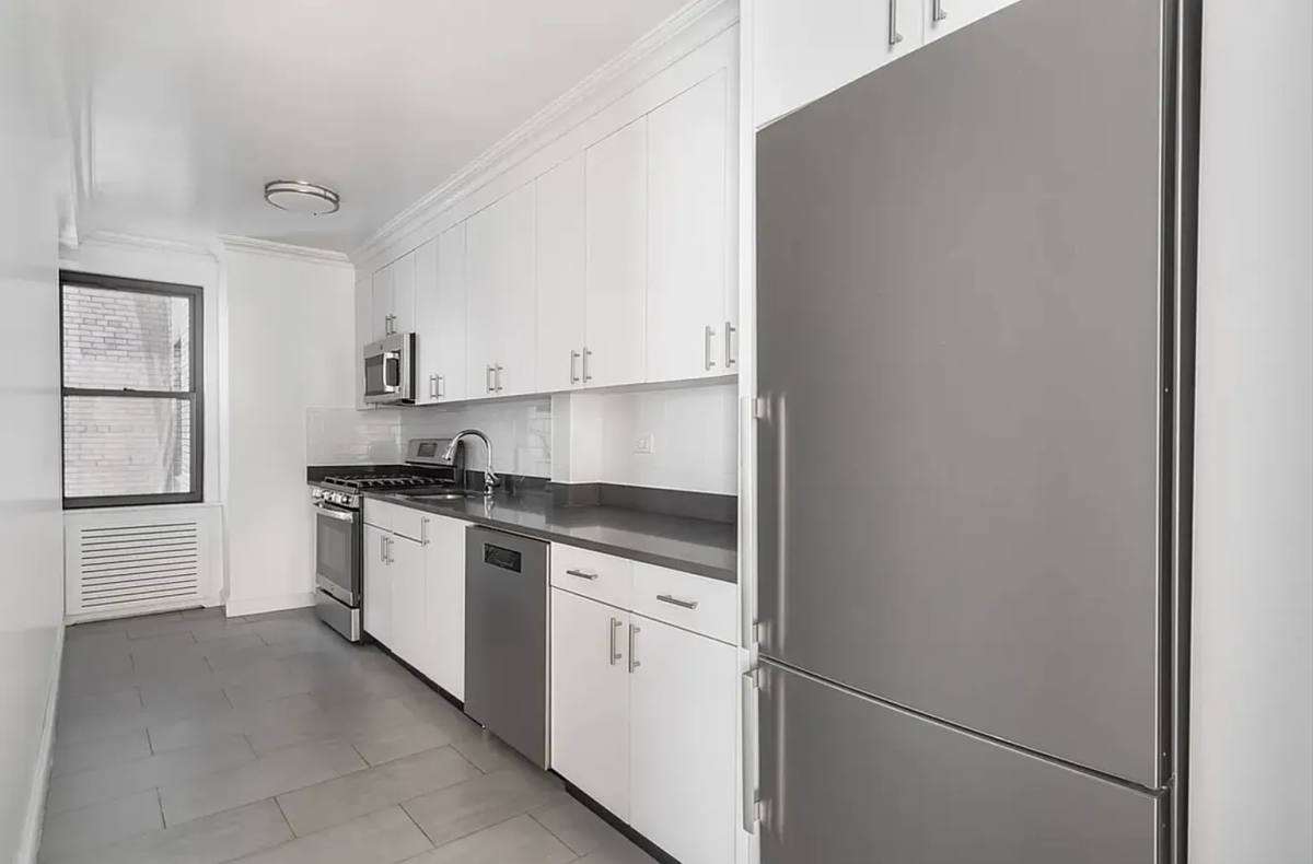 Apartment for rent at 20 5th Ave #3AA, New York, NY 10011