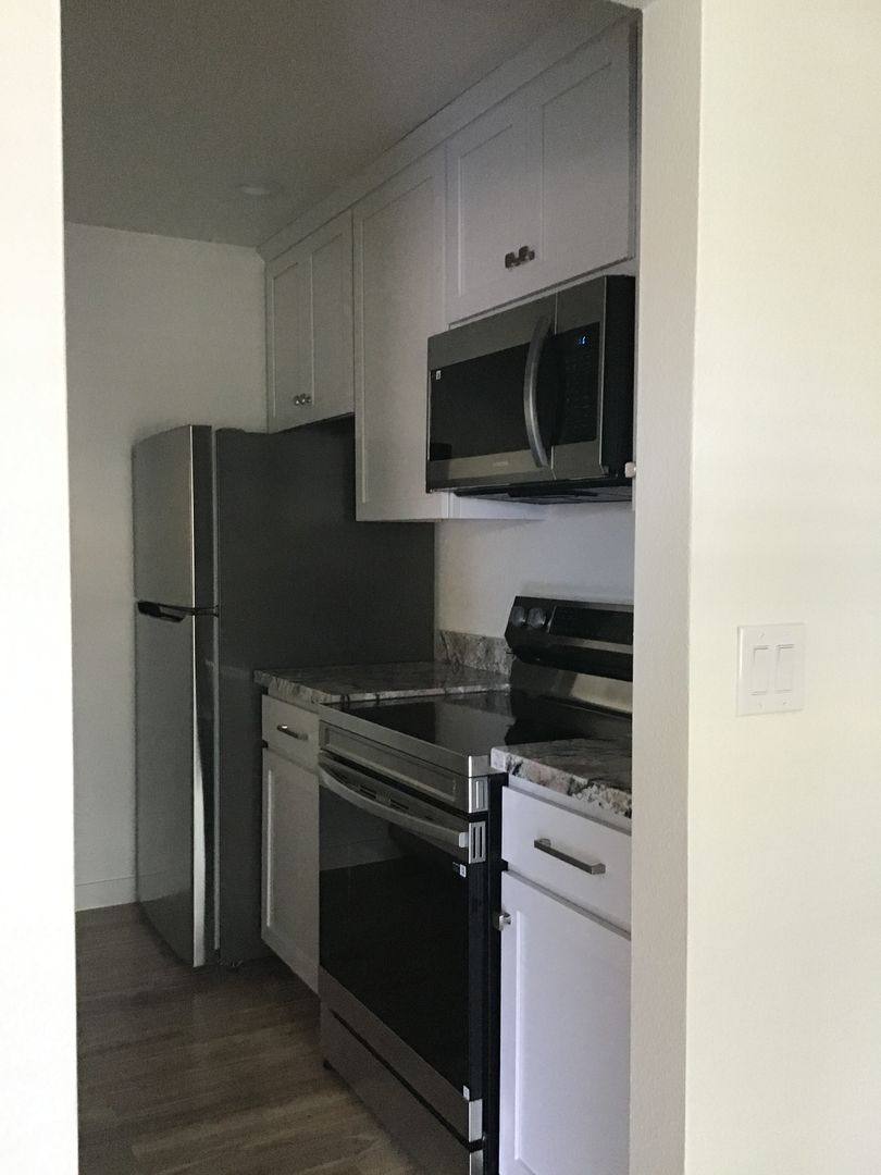 Apartment for rent at 656 Walnut St, Yuba City, CA 95991