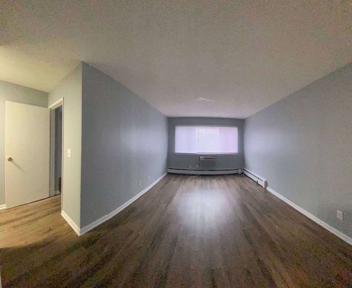 Apartment for rent at 461 Maryland Ave W, Saint Paul, MN 55117