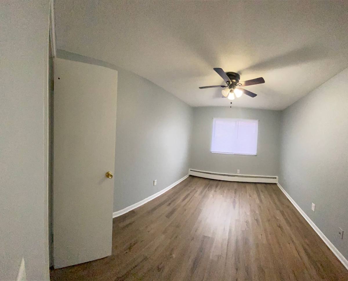 Apartment for rent at 461 Maryland Ave W, Saint Paul, MN 55117