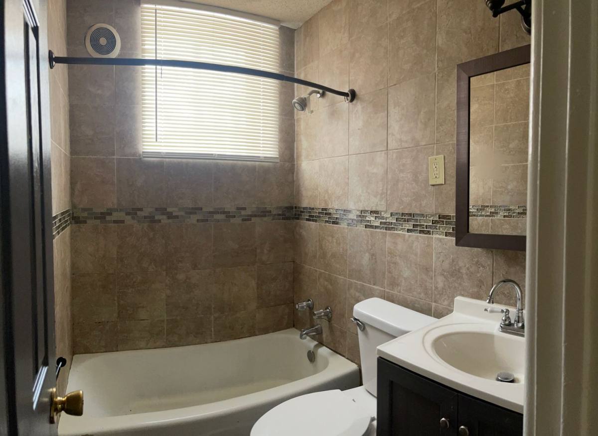 467 Maryland Ave W, St. Paul, MN 55117 - Apartment for Rent - Image 6