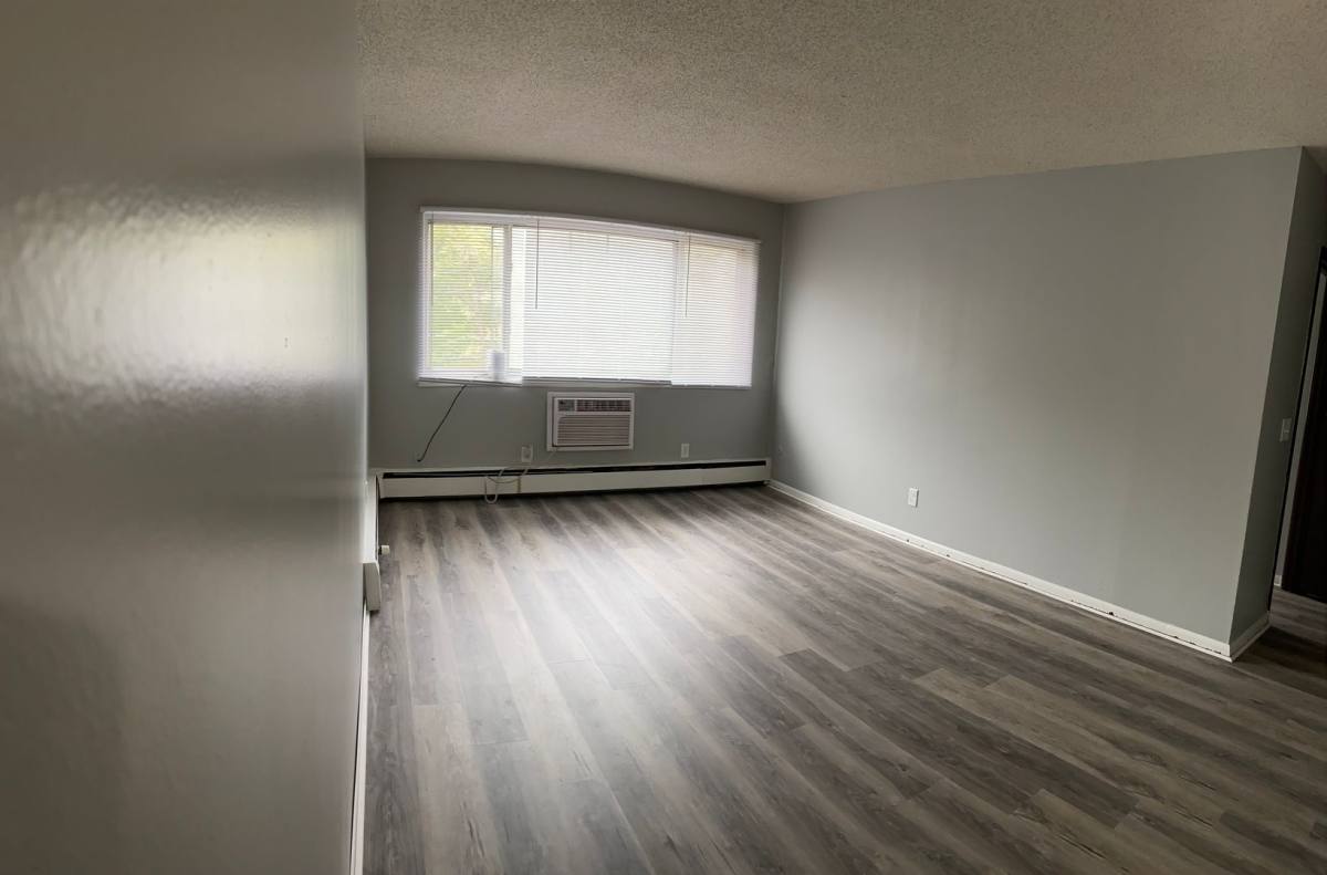 Apartment for rent at 467 Maryland Ave W, Saint Paul, MN 55117