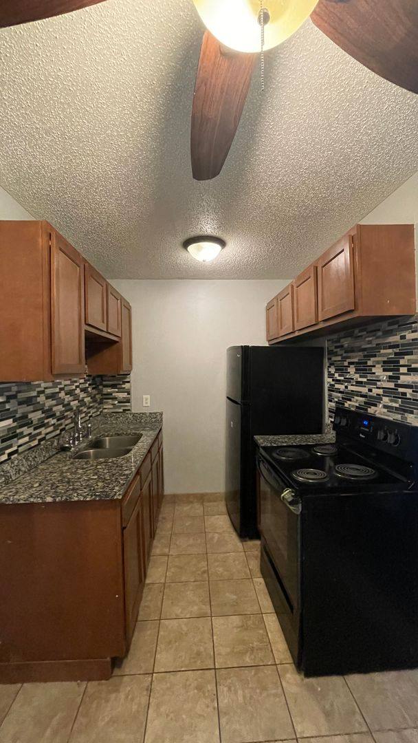 467 Maryland Ave W, St. Paul, MN 55117 - Apartment for Rent