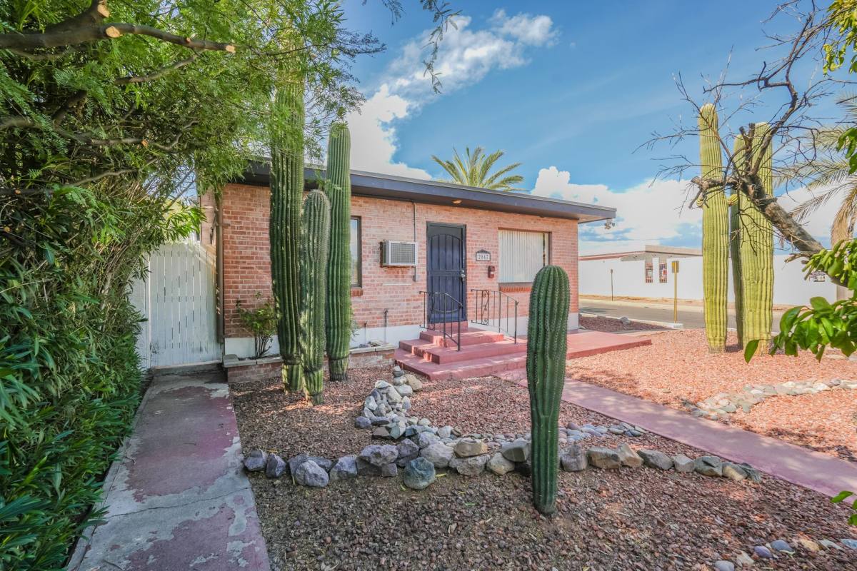 Apartment for rent at 1055, 1065, 1075 N Olsen Ave, Tucson, AZ 85719