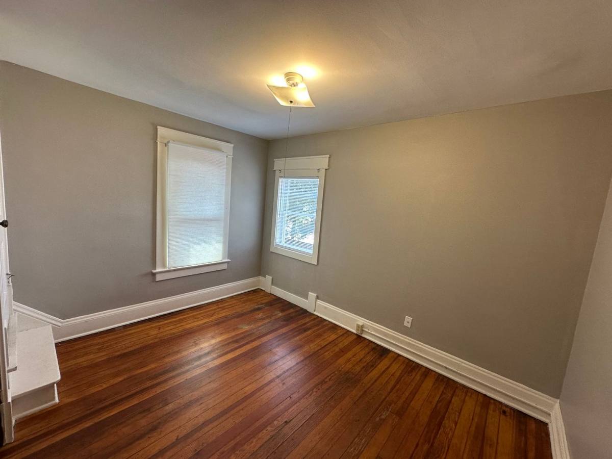 Apartment for rent at 2355 Summit St, Columbus, OH 43202
