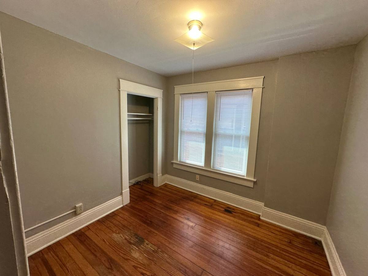 Apartment for rent at 2355 Summit St, Columbus, OH 43202