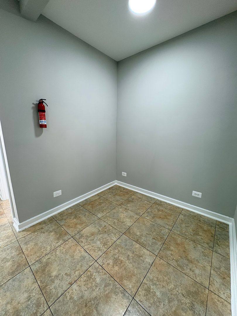 Apartment for rent at 310-314 N Pine Ave, Chicago, IL 60644