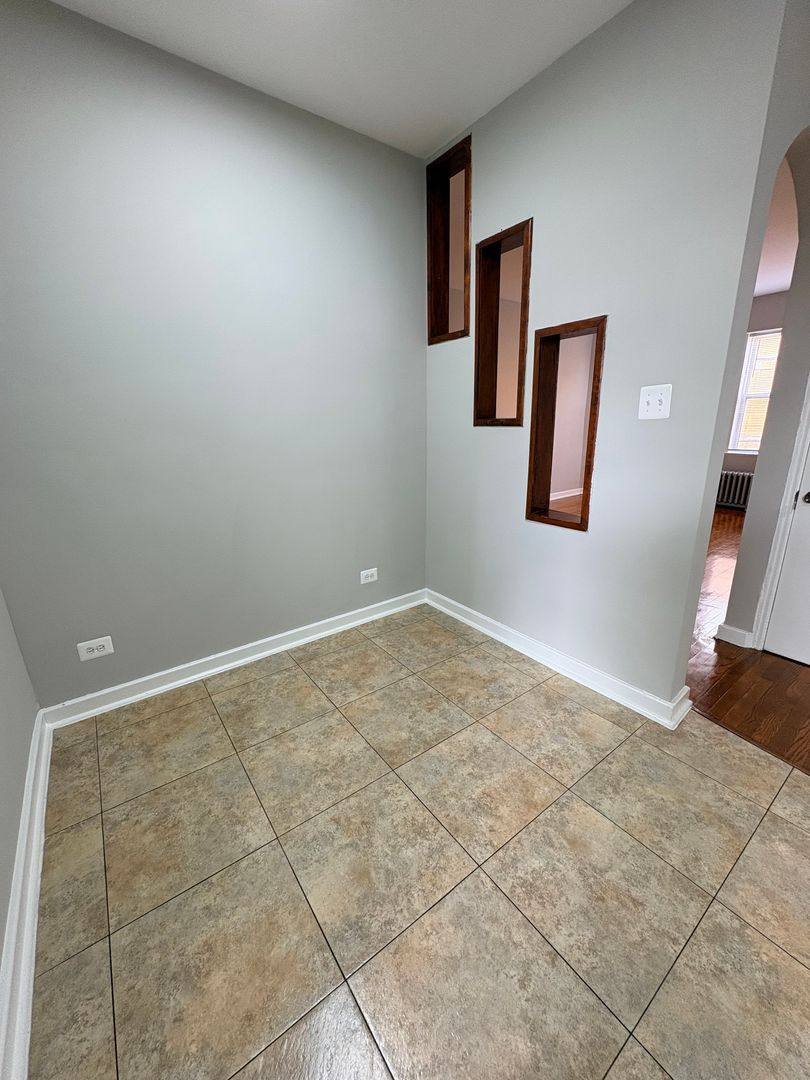 Apartment for rent at 310-314 N Pine Ave, Chicago, IL 60644