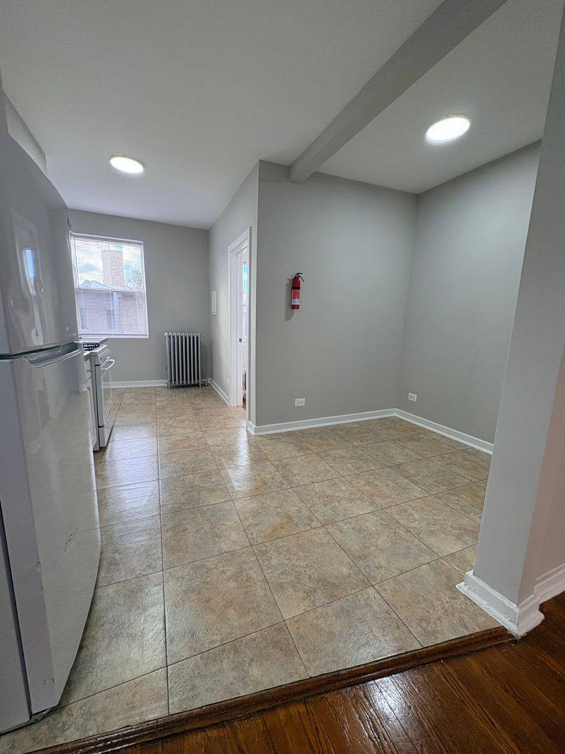 Apartment for rent at 310-314 N Pine Ave, Chicago, IL 60644