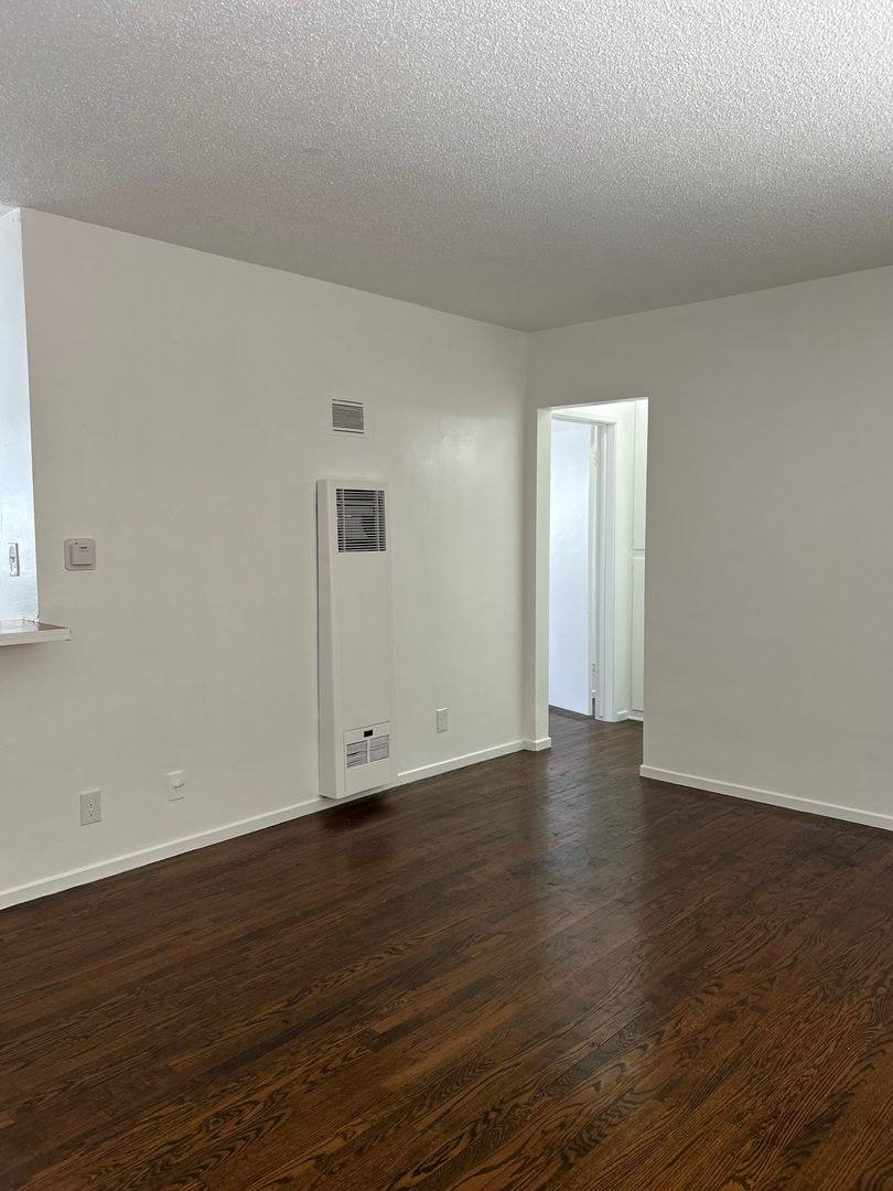 Apartment for rent at 1353 Rolland Curtis Place, Los Angeles, CA 90062