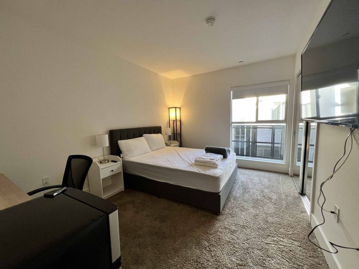 Apartment for rent at 1539 Beloit Ave, Los Angeles, CA 90025