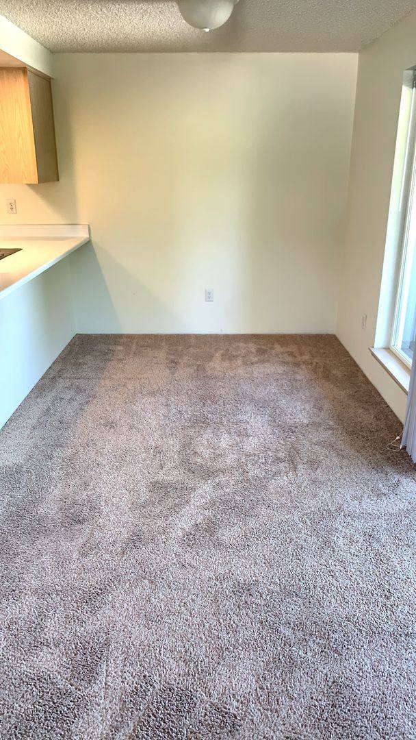 Apartment for rent at 1101 Woodrow Lane, Medford, OR 97504
