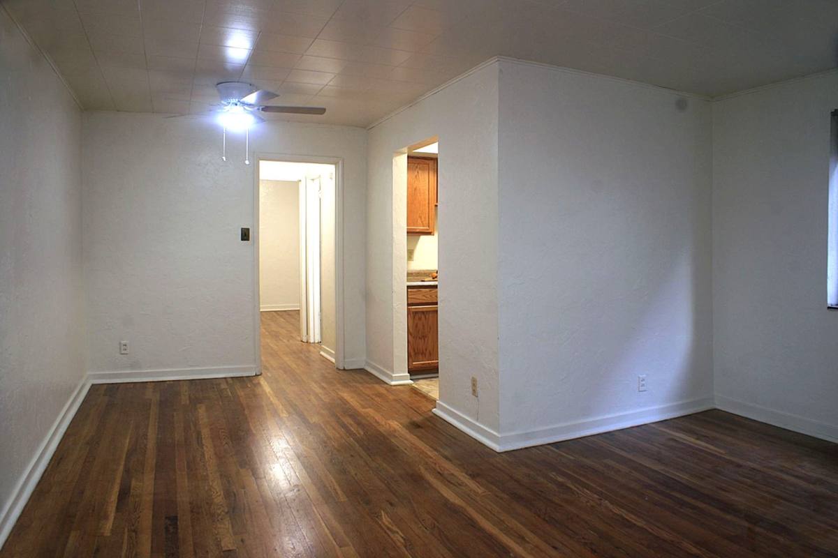 Apartment for rent at 319-323 Morewood Ave, Pittsburgh, PA 15213