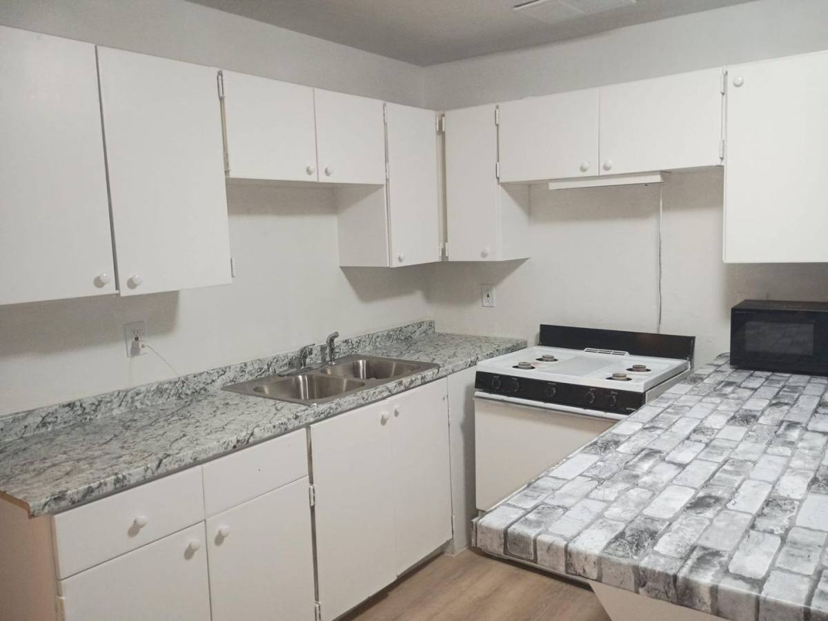 Apartment for rent at 1132 Palomas Dr SE, Albuquerque, NM 87108