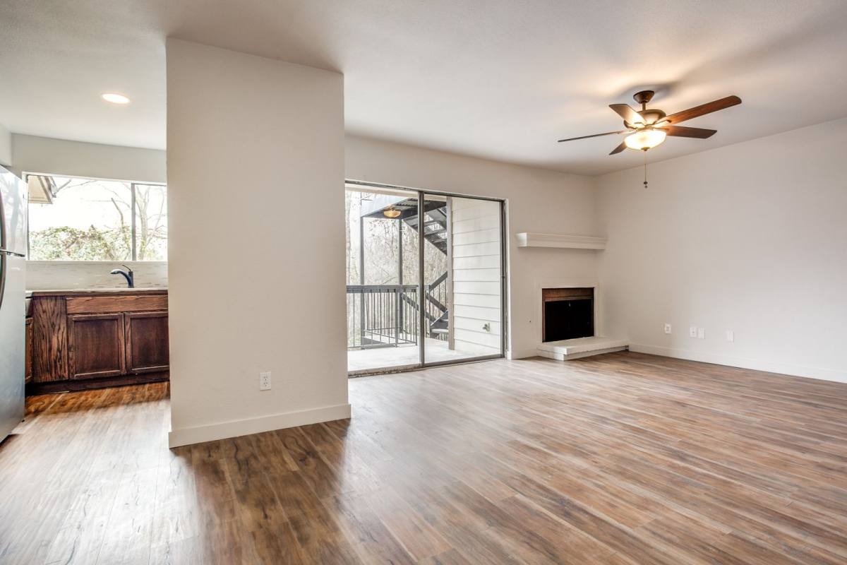 Condo for rent at 9730 Whitehurst, Dallas, TX 75243