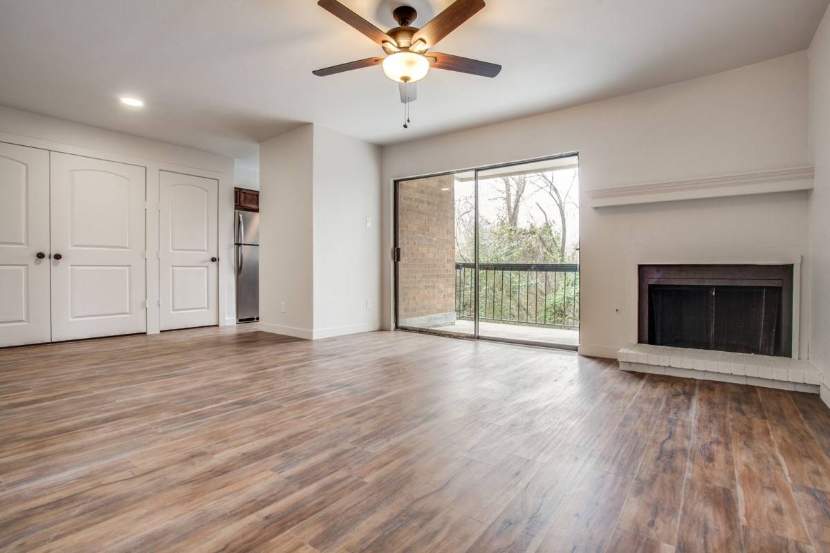 Condo for rent at 9730 Whitehurst, Dallas, TX 75243
