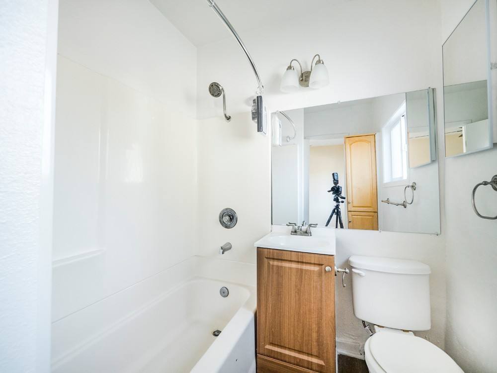 Apartment for rent at 1685-1697 N Summit Ave 109-137 E Penn St, Pasadena, CA 91103