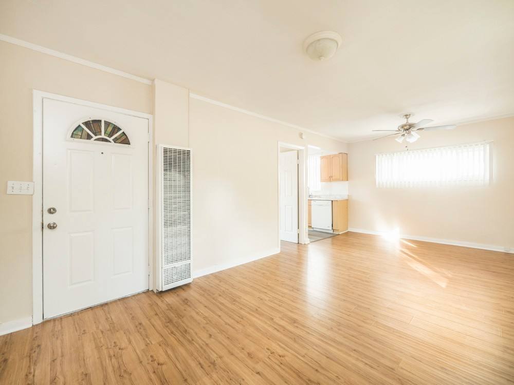 Apartment for rent at 1685-1697 N Summit Ave 109-137 E Penn St, Pasadena, CA 91103