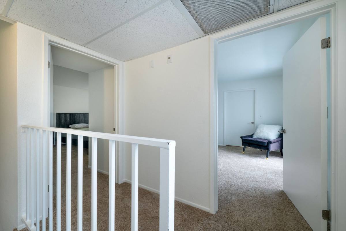 Apartment for rent at 15111 Burbank Blvd, Van Nuys, CA 91411