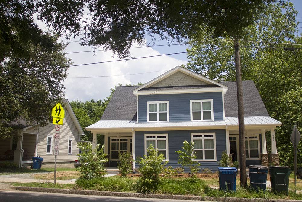 Townhouse for rent at 918 B Ninth St #B, Durham, NC 27705