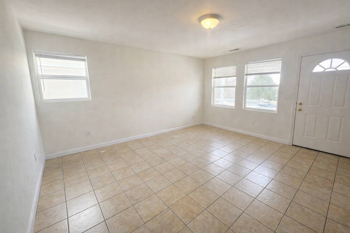 Apartment for rent at 1303 Lawrence St, Radford, VA 24141