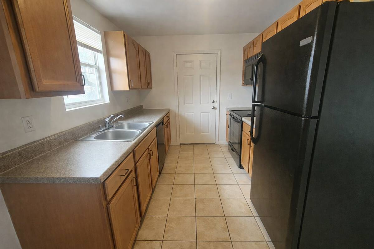 Apartment for rent at 1303 Lawrence St, Radford, VA 24141