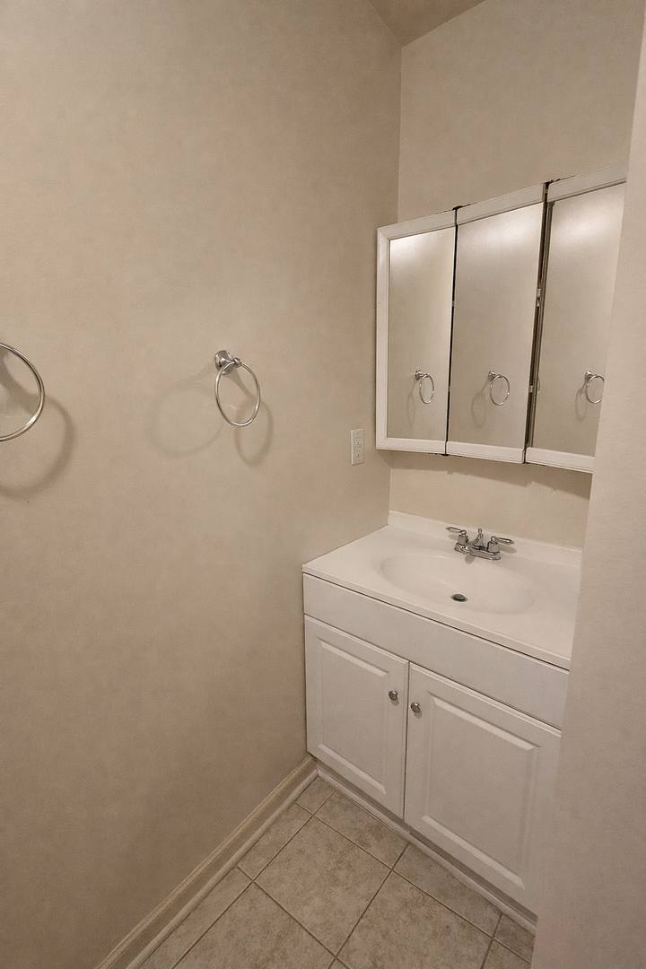 Apartment for rent at 1303 Lawrence St, Radford, VA 24141