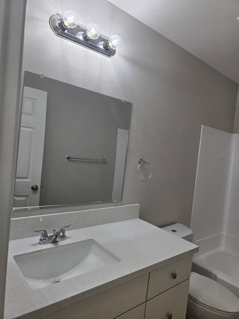 Apartment for rent at 12221 Beach Blvd, Garden Grove, CA 92841