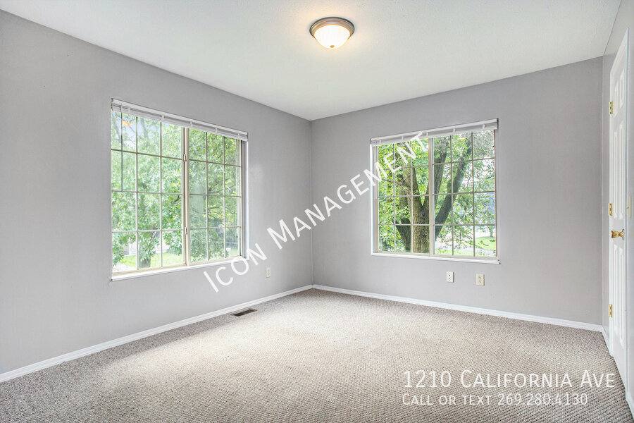 House for rent at 1210 California Ave, Kalamazoo, MI 49006