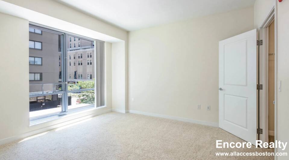 Apartment for rent at 4 Emerson Place #908, Boston, MA 02114