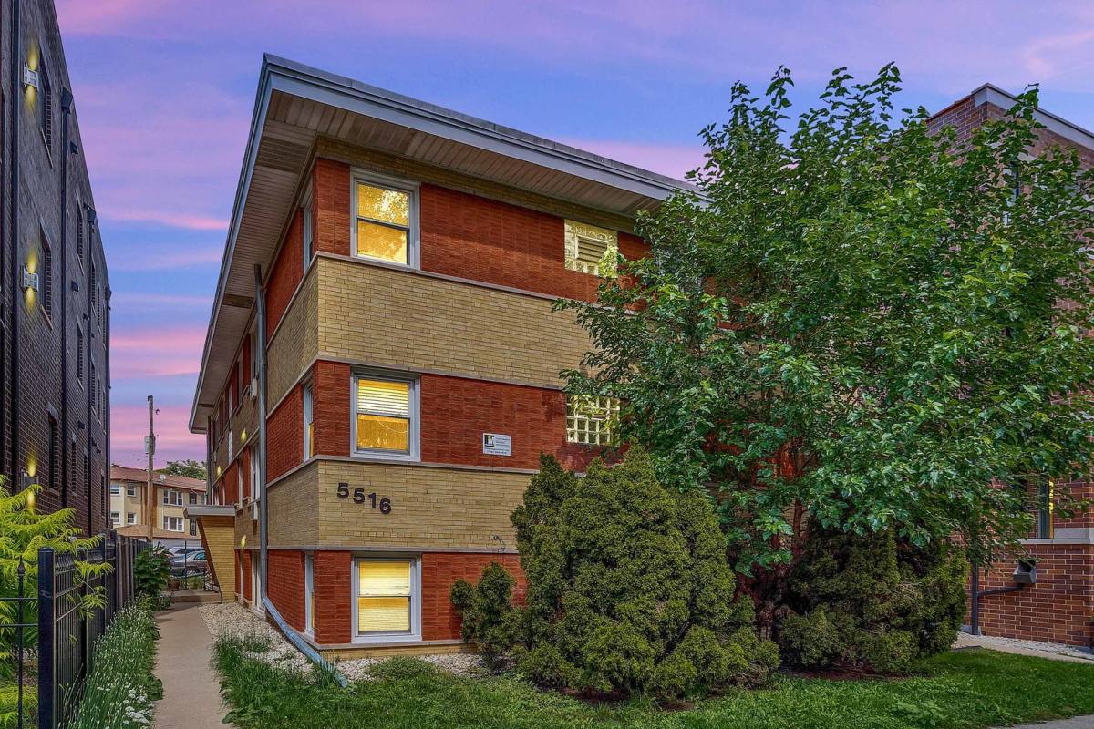 Condo for rent at 5516 W Higgins Ave #2NW, Chicago, IL 60630