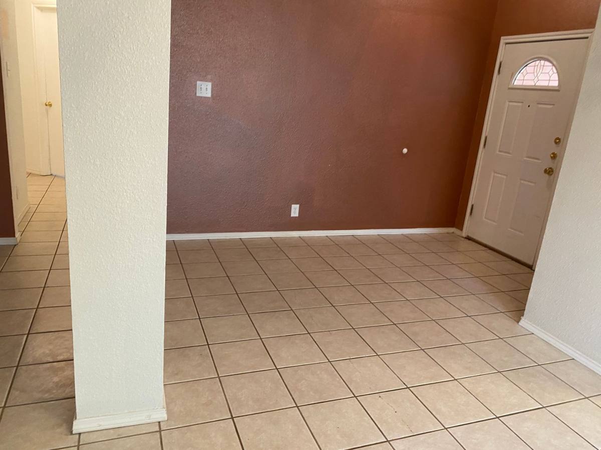 House for rent at 13106 Forum Rd, Universal City, TX 78148