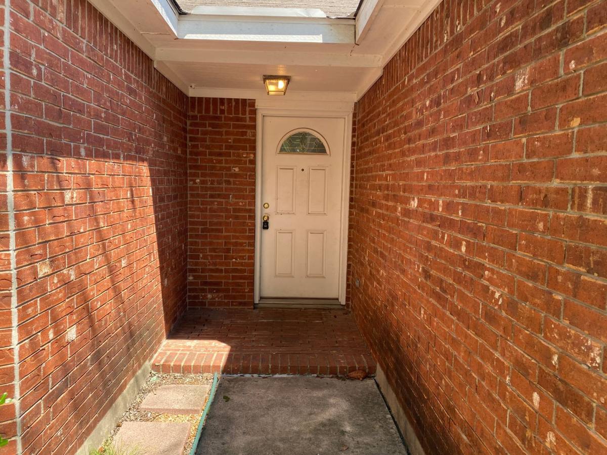 House for rent at 13106 Forum Rd, Universal City, TX 78148