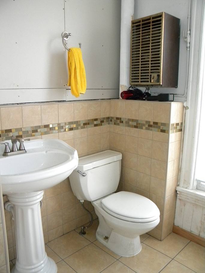 Apartment for rent at 1109 13th Ave SE, Minneapolis, MN 55414