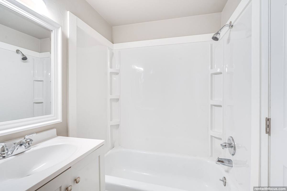 Apartment for rent at 10 Matthias Court, Appleton, WI 54915