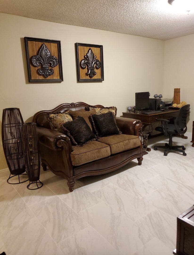 Townhouse for rent at 5729 Smoke Ranch Rd, Las Vegas, NV 89108