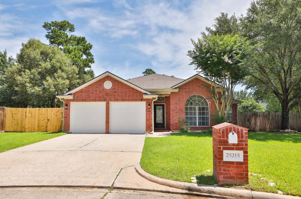 House for rent at 25215 Aughton Dr, Spring, TX 77389