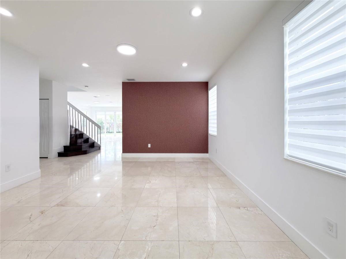 House for rent at 10423 NW 70th Lane, Miami, FL 33178