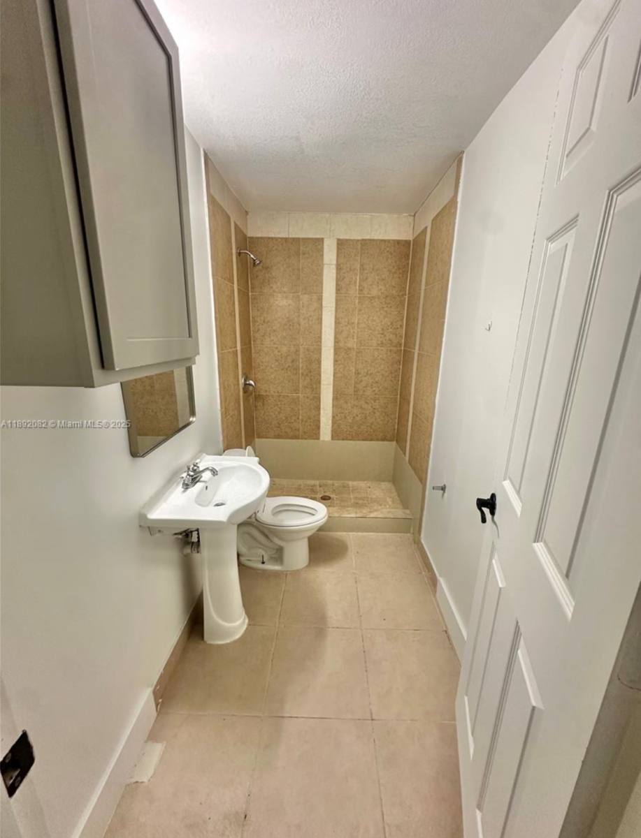 House for rent at 4111 SW 33rd St, Hollywood, FL 33023
