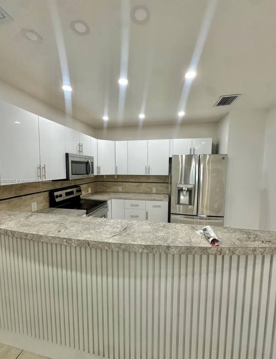 House for rent at 4111 SW 33rd St, Hollywood, FL 33023