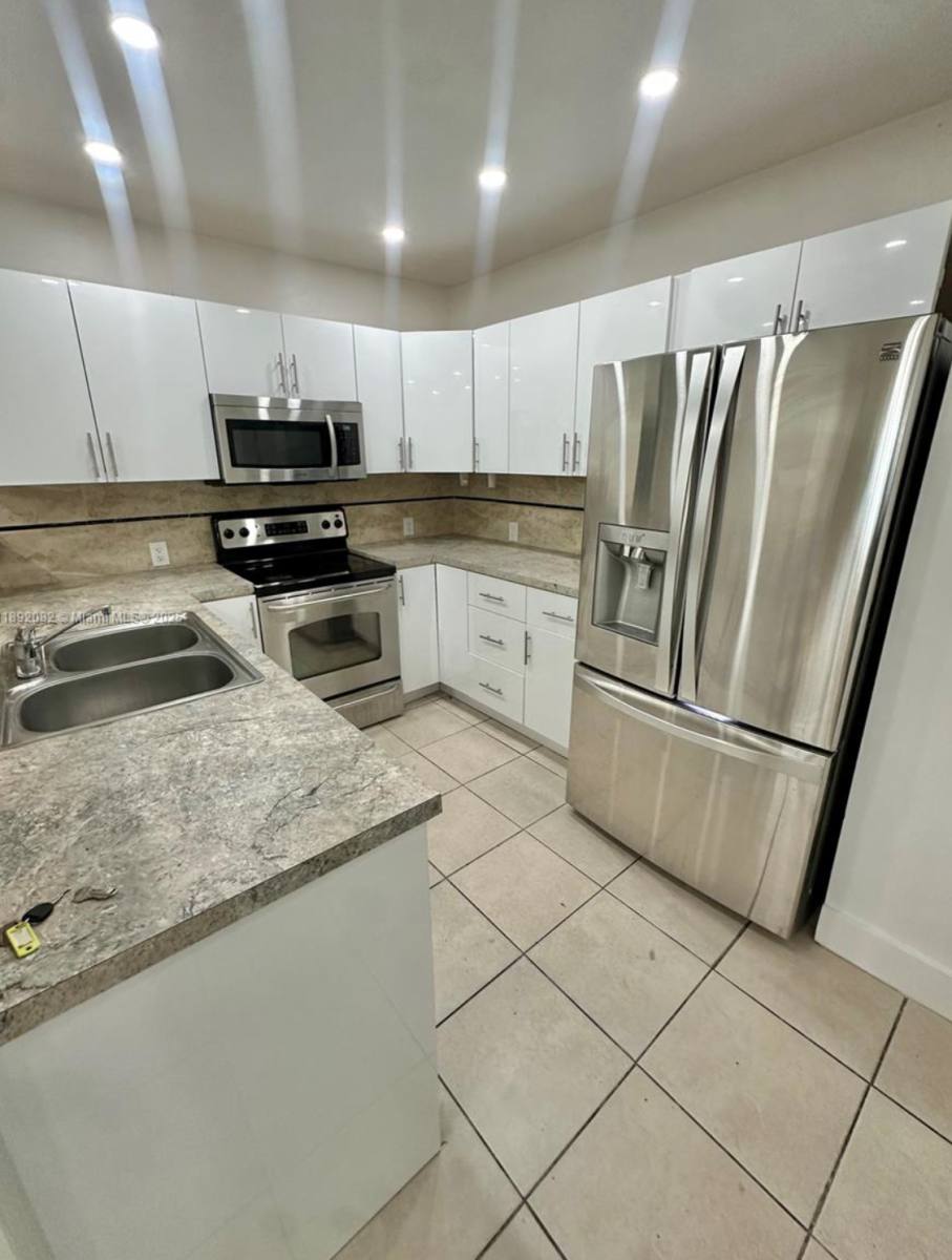 House for rent at 4111 SW 33rd St, Hollywood, FL 33023