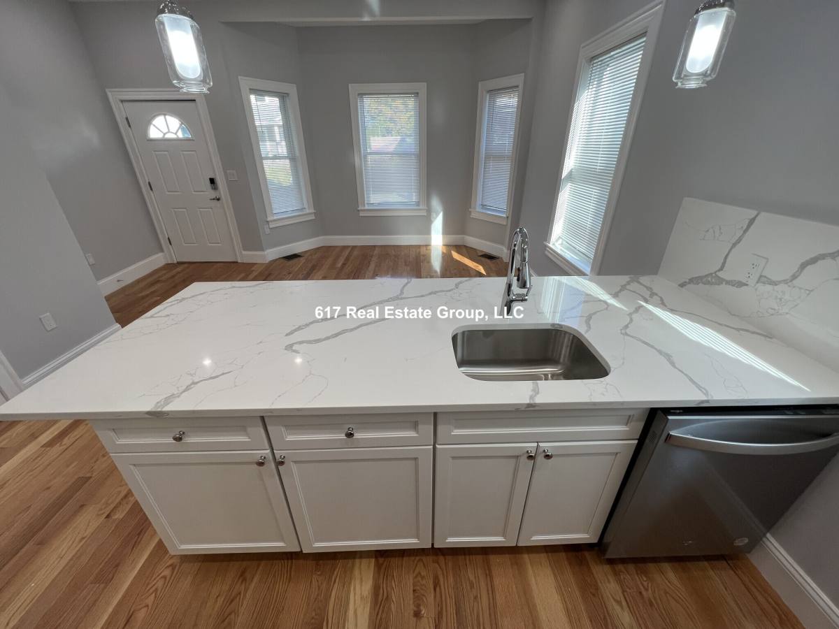 Apartment for rent at 29 Alpine St #1, Somerville, MA 02144