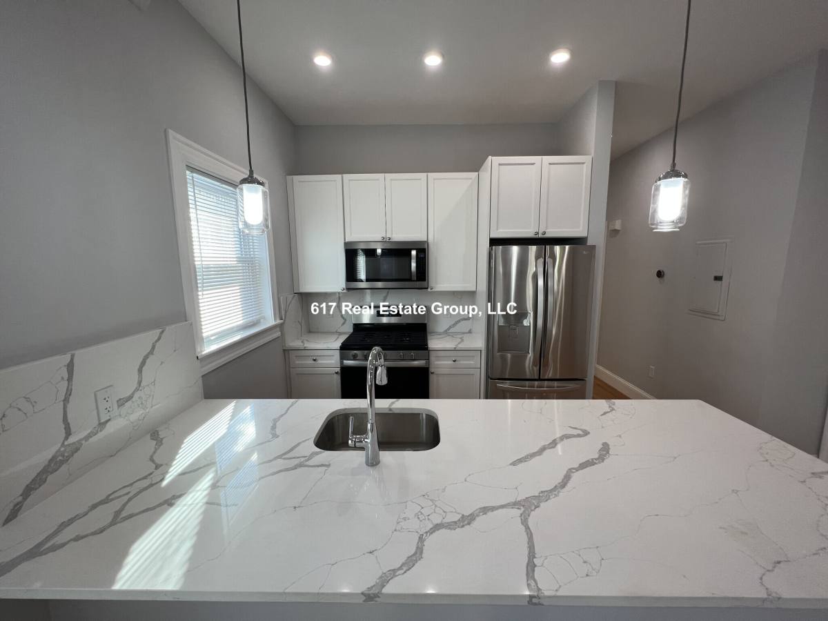 Apartment for rent at 29 Alpine St #1, Somerville, MA 02144