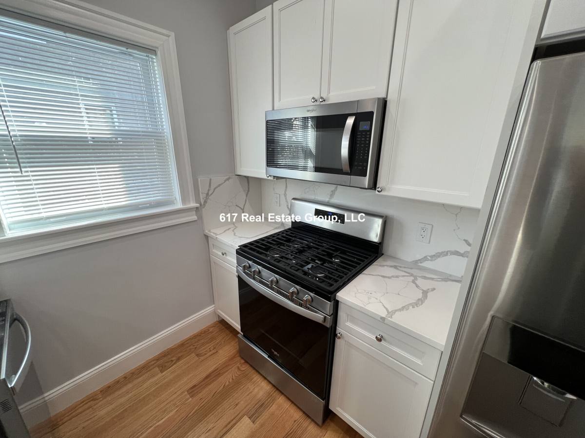 Apartment for rent at 29 Alpine St #1, Somerville, MA 02144