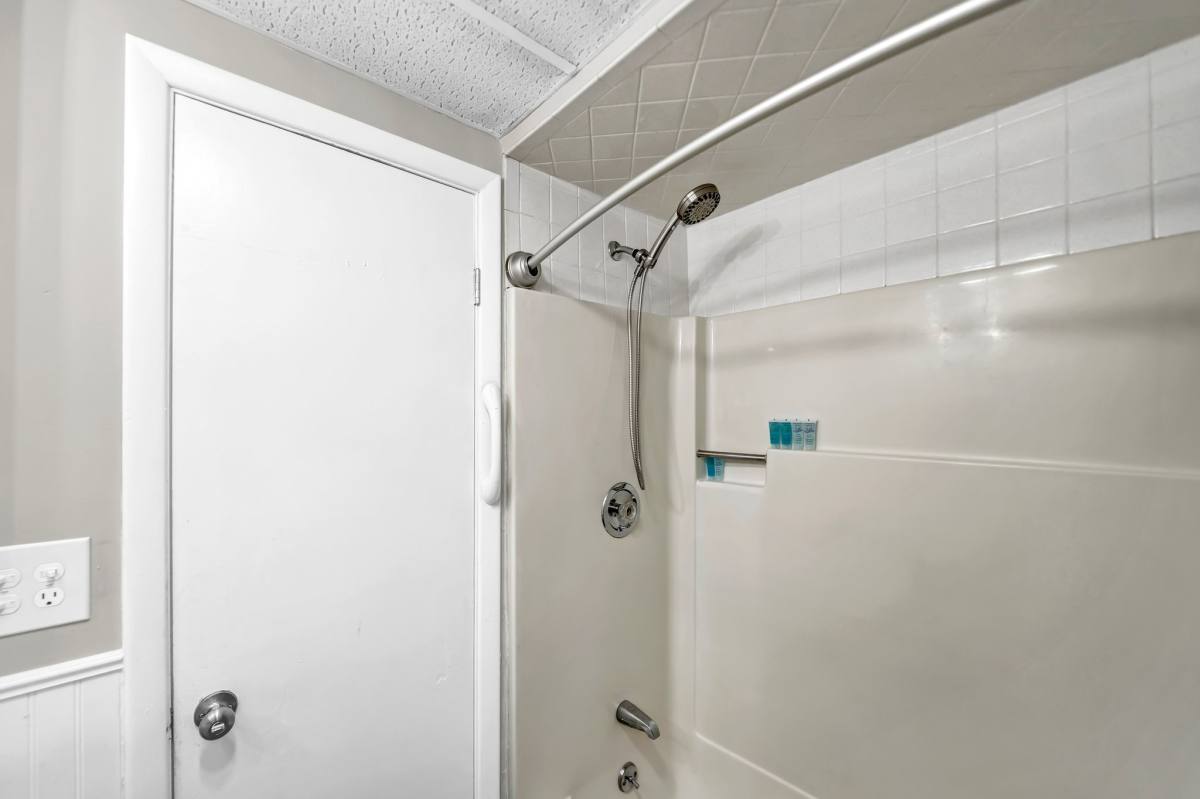 Apartment for rent at 4490 Old Camp Rd #1, Hamburg, NY 14075