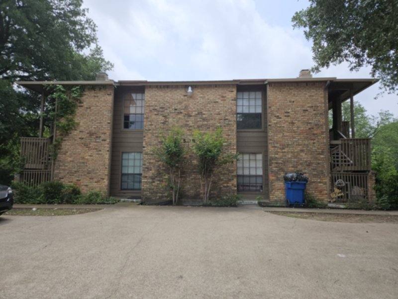 Townhouse for rent at 508 E Denton Dr #55, Euless, TX 76039