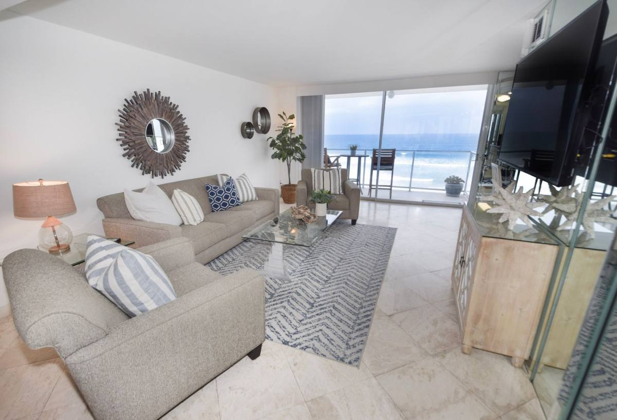 Apartment for rent at 1830 Avenida Del Mundo, Coronado, CA 92118