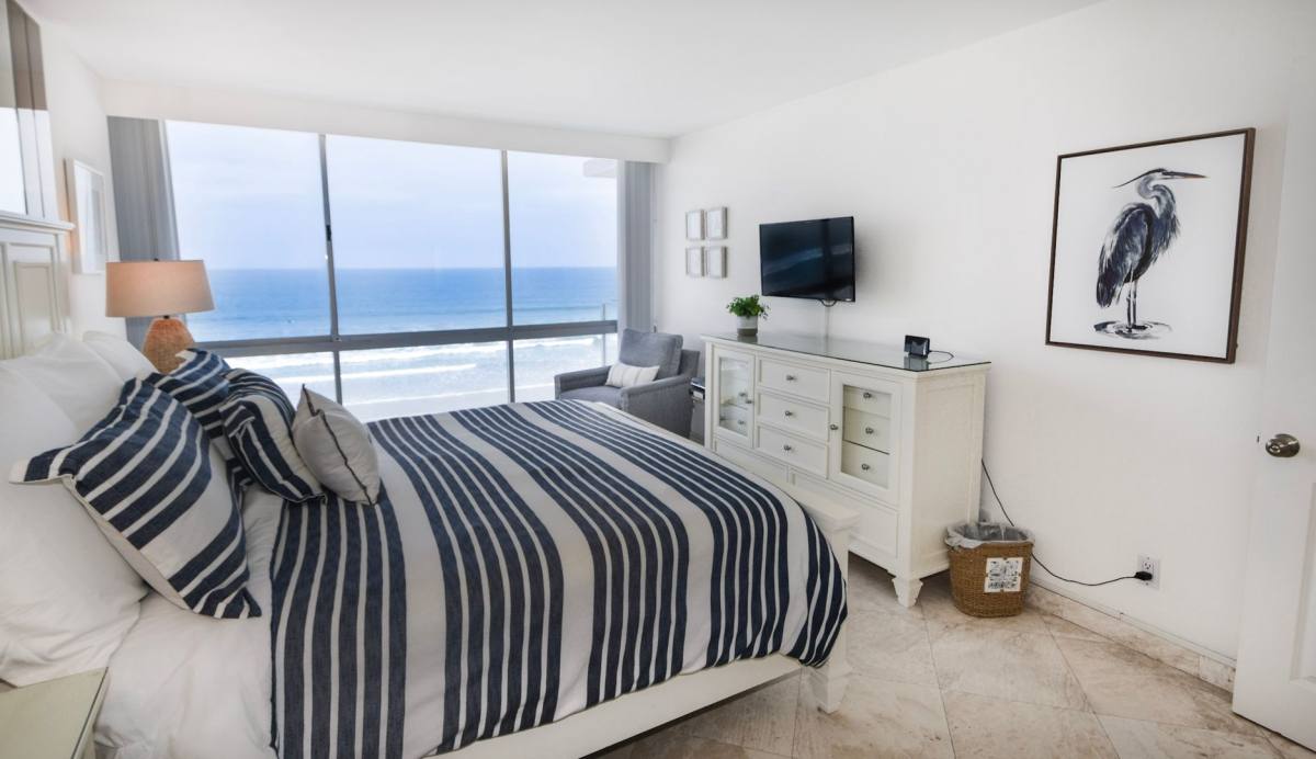 Apartment for rent at 1830 Avenida Del Mundo, Coronado, CA 92118