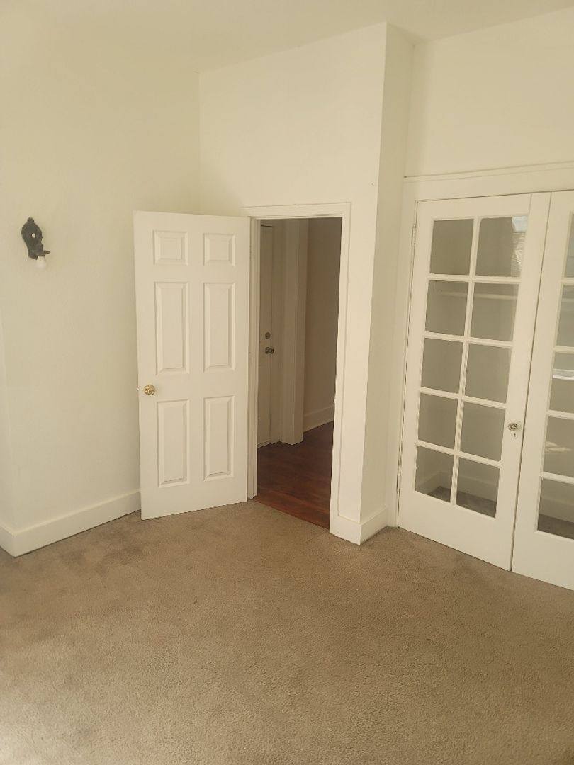 Apartment for rent at 310 S 11th St, Saint Joseph, MO 64501
