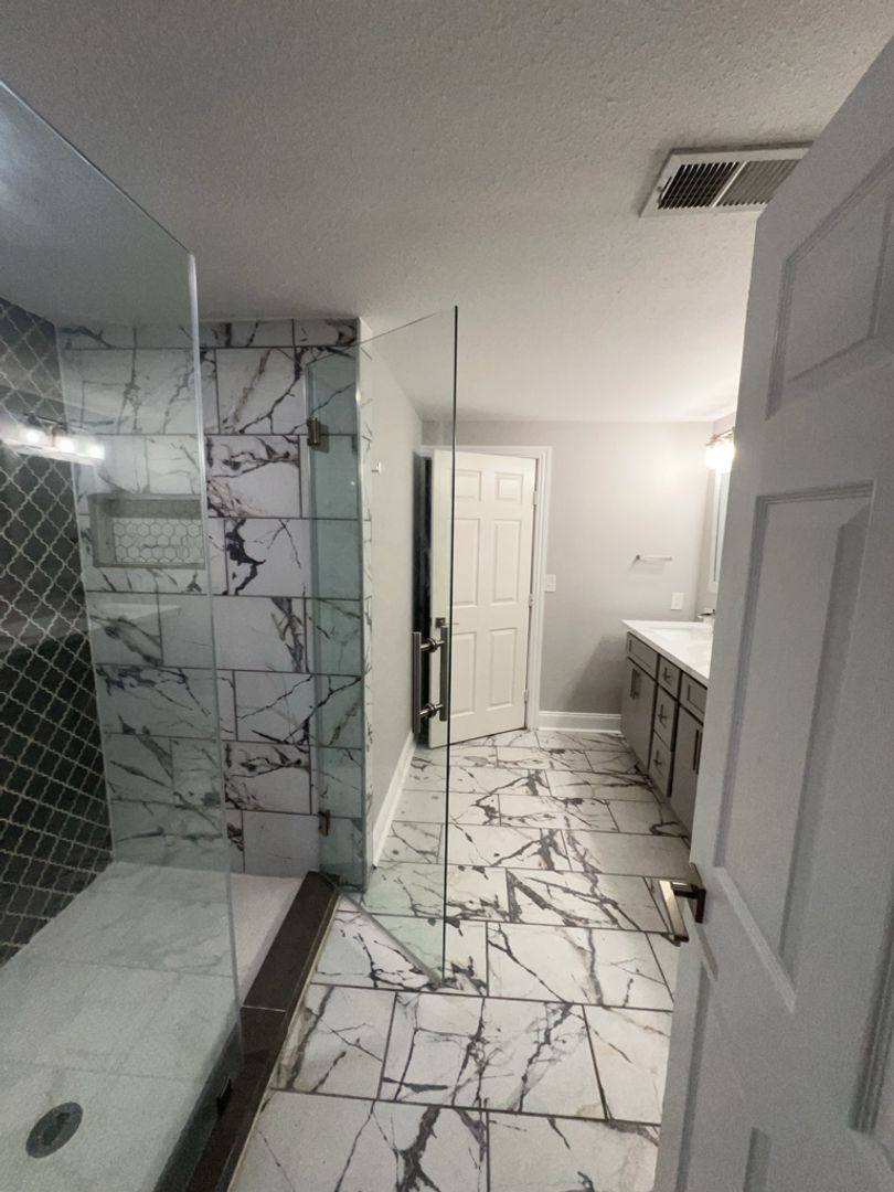 House for rent at 401 Walton St, Houston, TX 77009